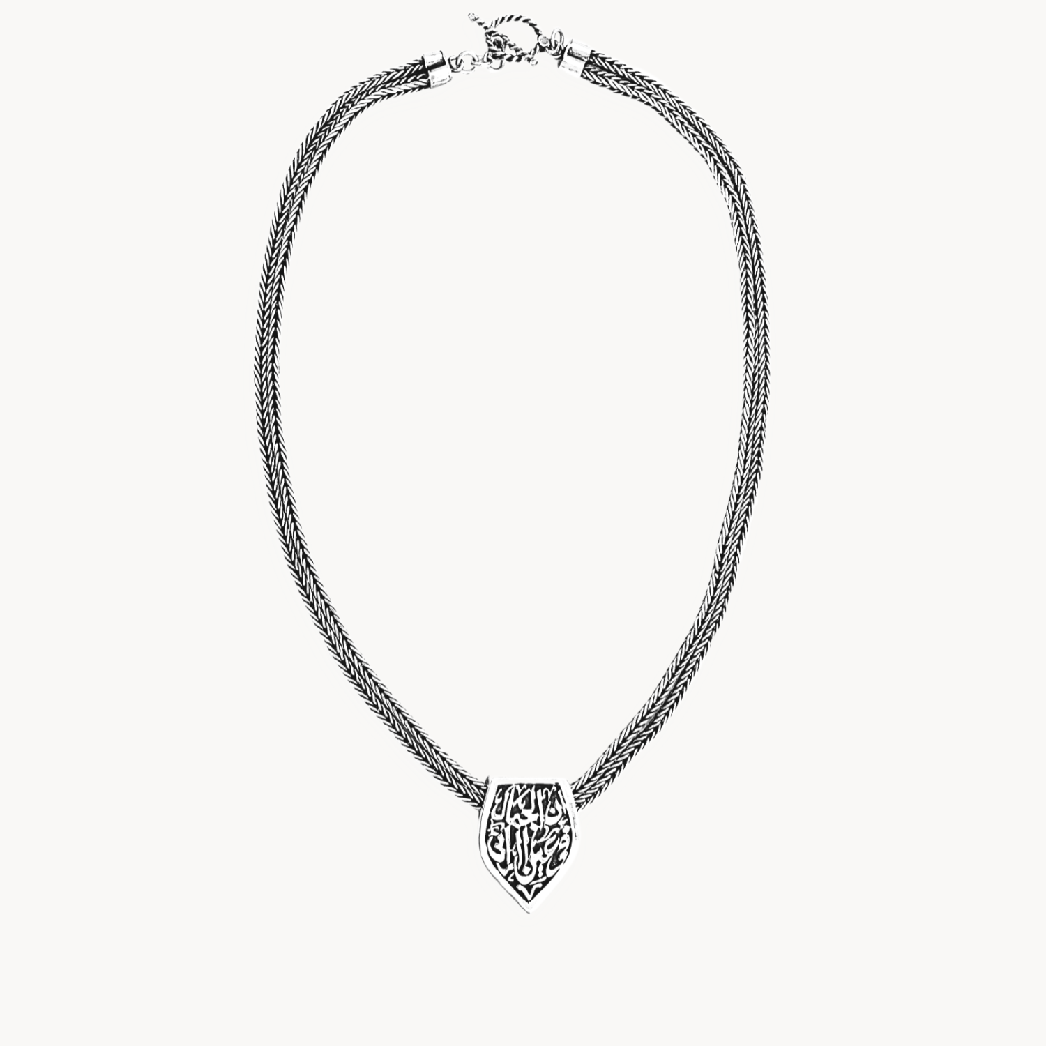 قلادة النظرة الإلهية