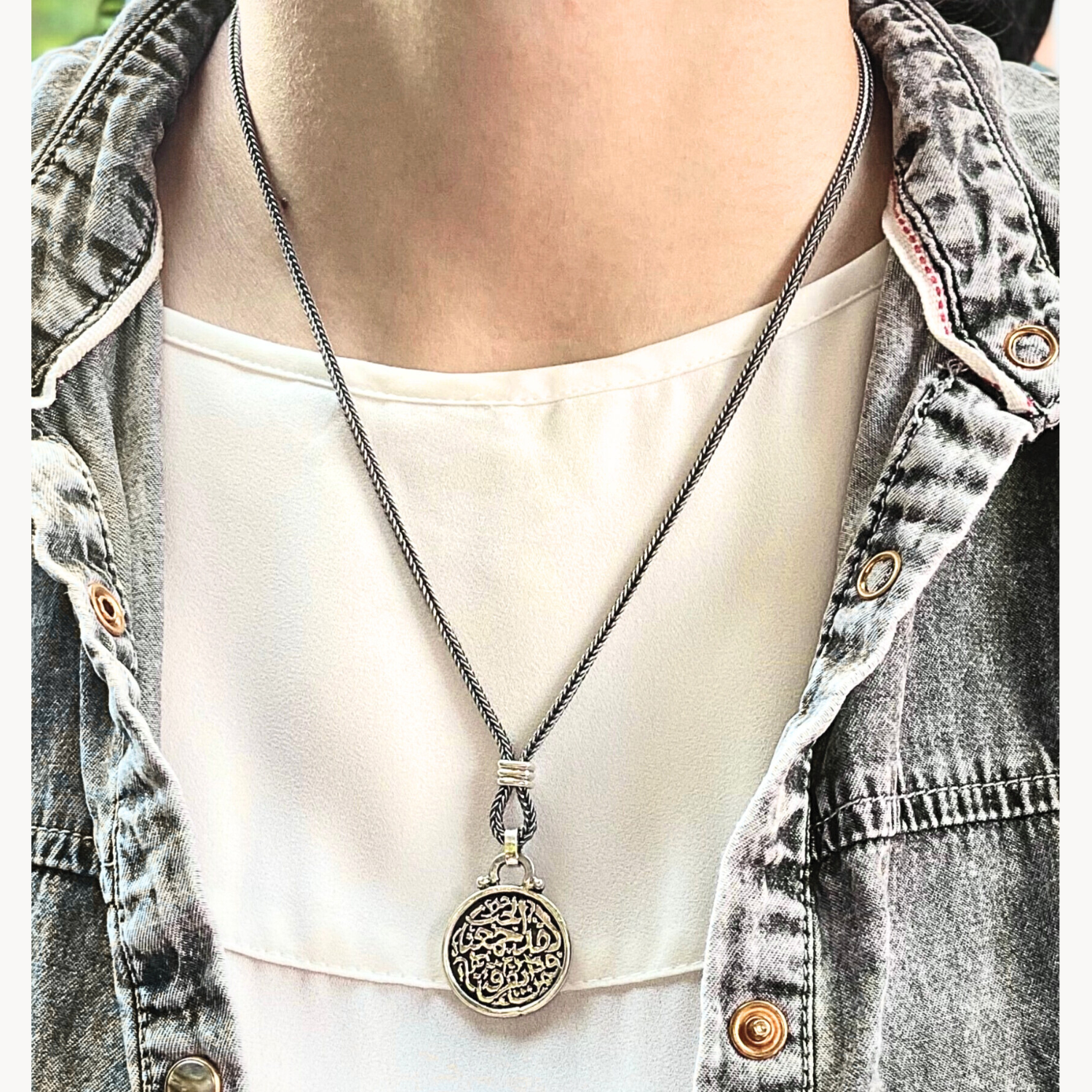 قلادة الشعلة الأبدية