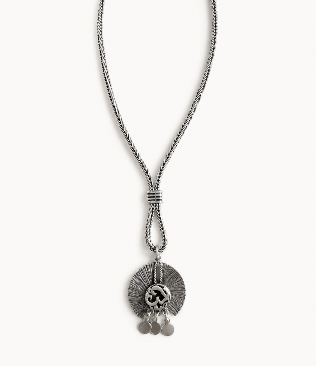 Aveline Necklace